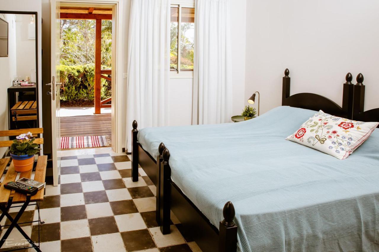 Shaar Hagolan Kibbutz Country Lodging Exterior photo